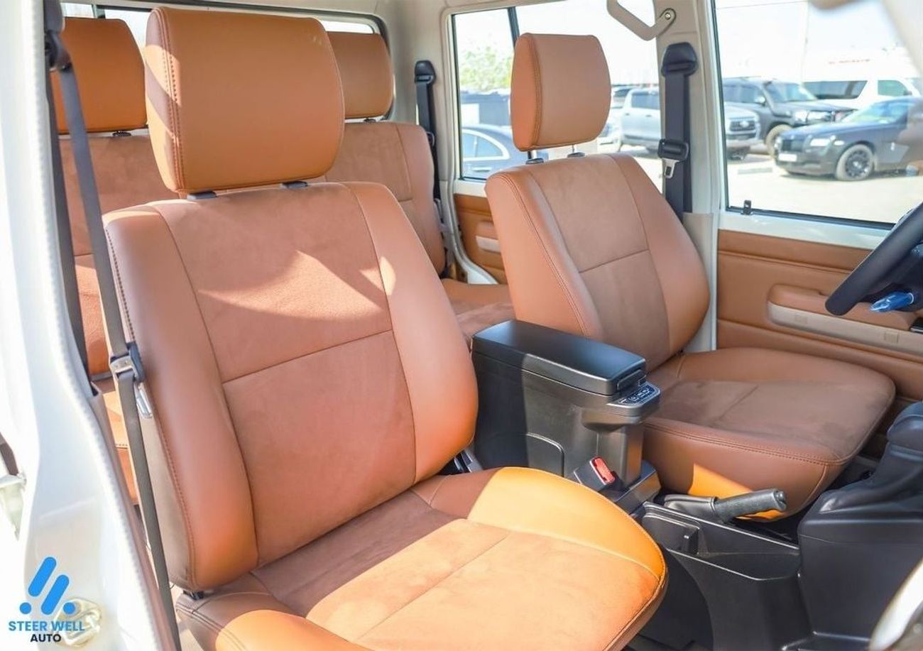 Toyota Land Cruiser Pick Up LC 79 D/C 2.8 T/DSL STD - E A/T -- Bulk Deals Available -- Export Only