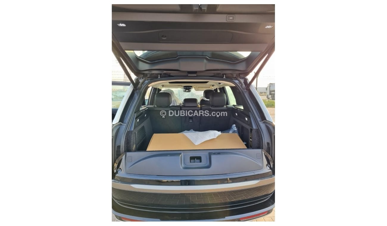 Land Rover Range Rover 2023 Model Range Rover VOGUE 4.4L V8 Petrol SE