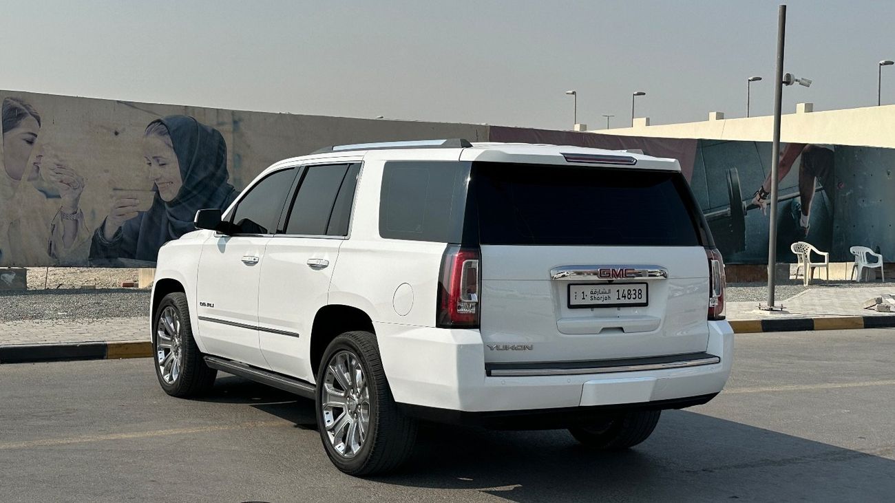 GMC Yukon Denali 6.2L (8 Seater)