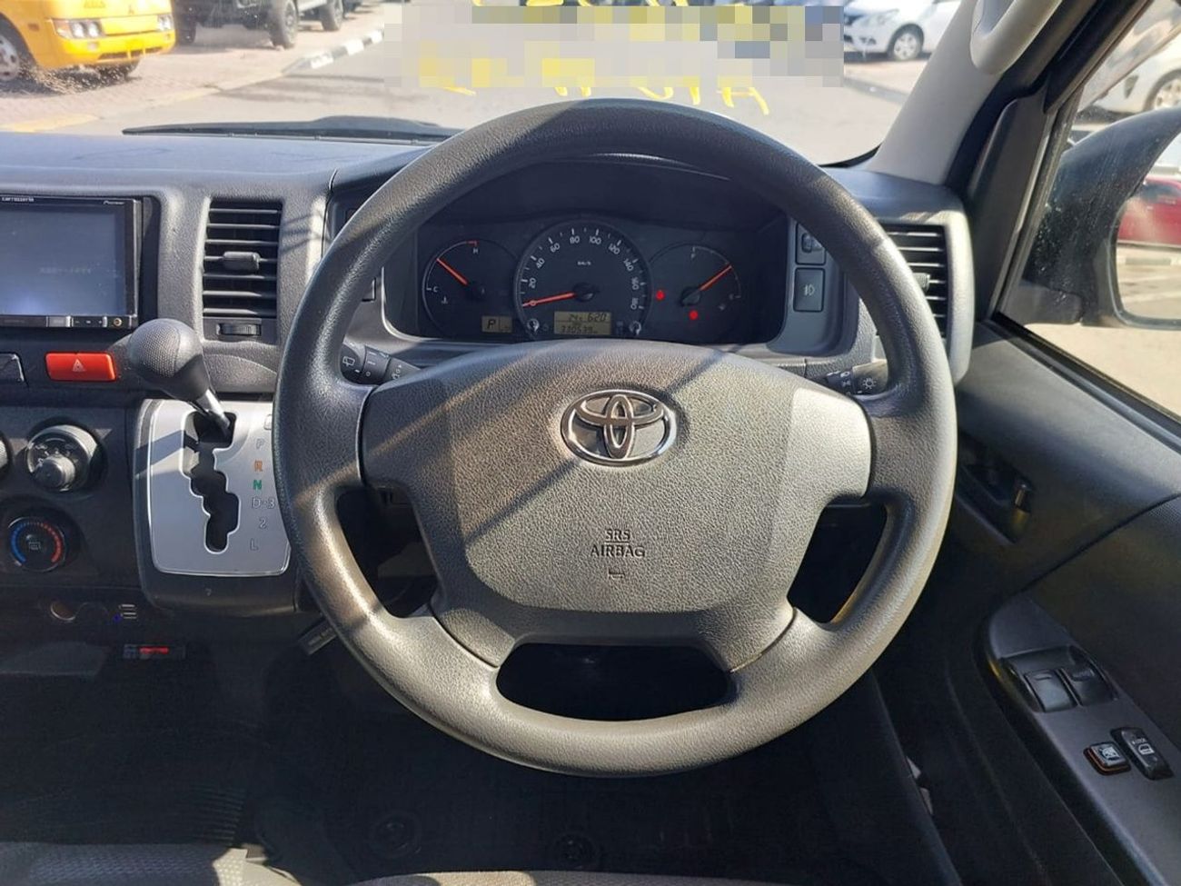 تويوتا هاياس TOYOTA HIACE VAN RHD 2015 MODEL 3.0 L DIESEL AUTOMATIC(PM16253)