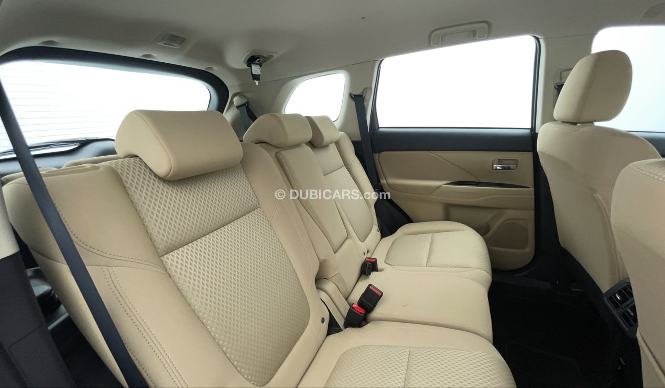 Mitsubishi Outlander GLX BASIC 2.4 | Zero Down Payment | Free Home Test Drive