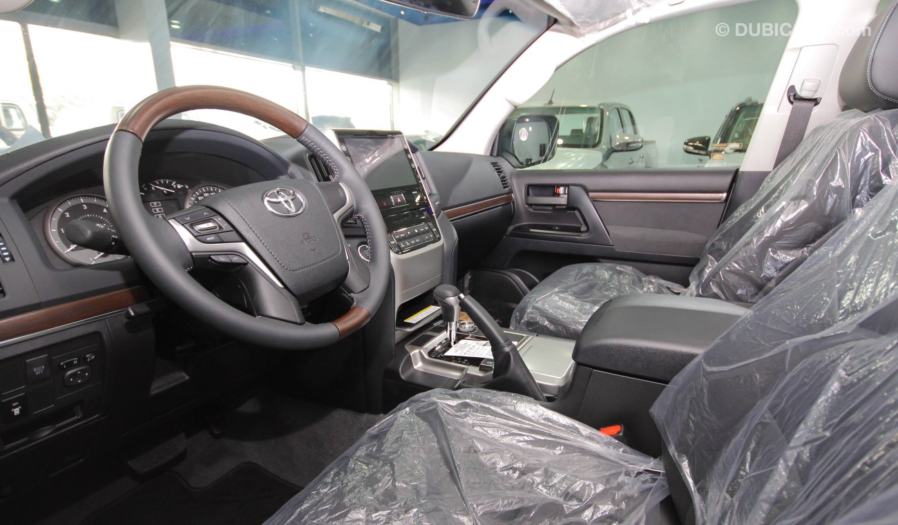 Toyota Land Cruiser V8 4.5L Turbo Diesel Automatic Platinum Edition