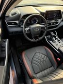 Toyota Highlander Hybrid leather seats,push start,blind spot