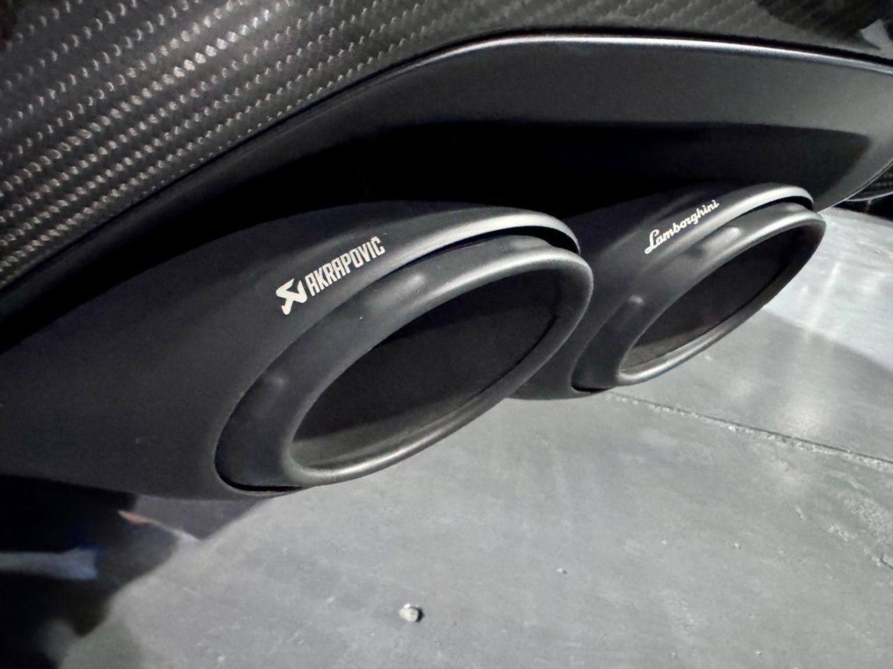 لامبورغيني اوروس 4.0T V8 Performante