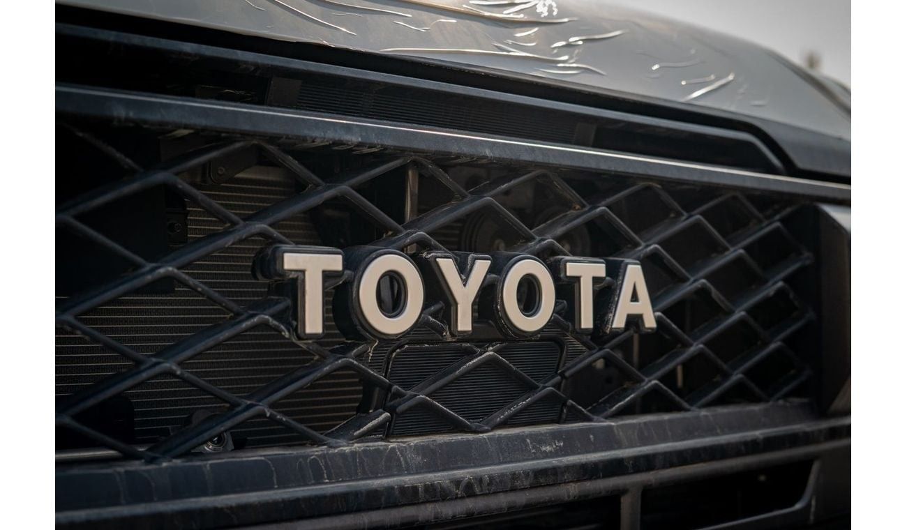 تويوتا لاند كروزر 70 TOYOTA LAND CRUISER 4.5 V8 DIESEL HTOP 5 DOOR