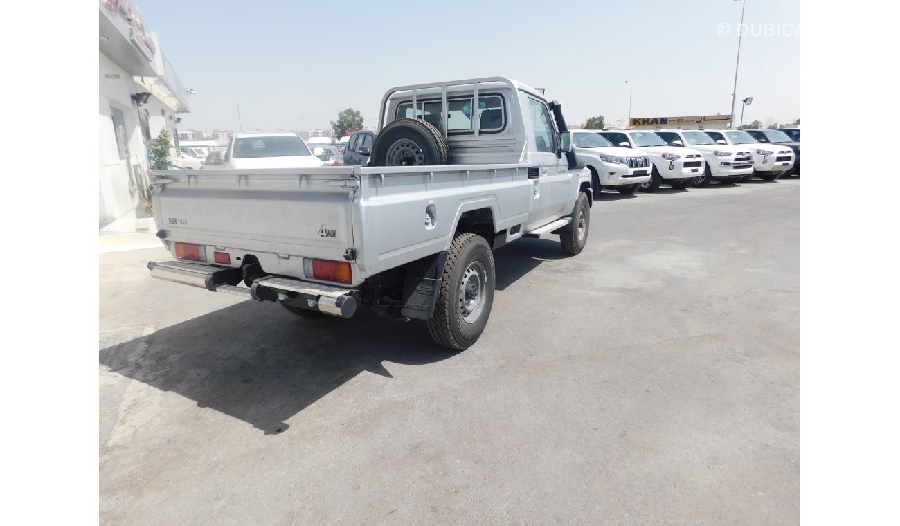 تويوتا لاند كروزر بيك آب 79 SINGLE CAB PICKUP V8 4.5L DIESEL MT WITH DIFF.LOCK