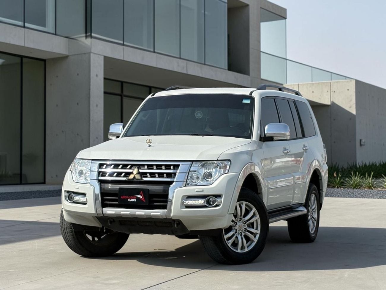 ميتسوبيشي باجيرو AED 1,360 P.M | 0% DOWN PAYMENT | MITSUBISHI PAJERO GLS | 3.8L V6 | 2020 | GCC SPECS