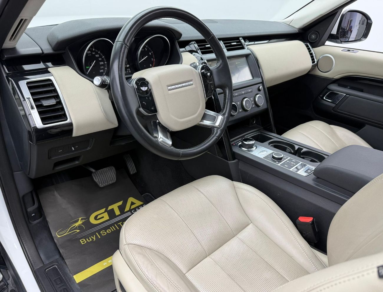 لاند روفر دسكفري 2020 Land Rover Discovery P340 Si6, 2026 Agency Warranty, Full Service History, GCC