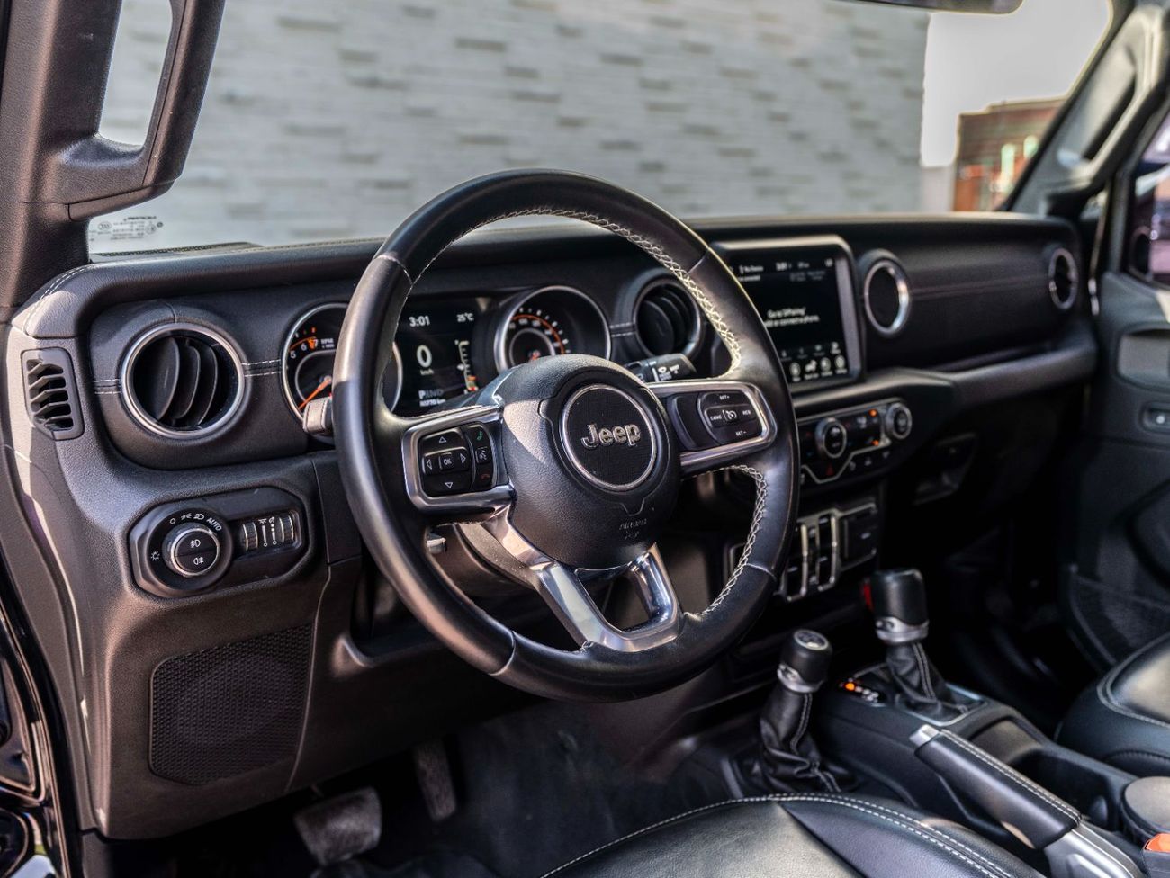 Jeep Wrangler Sahara 3.6L A/T (5 Seater)