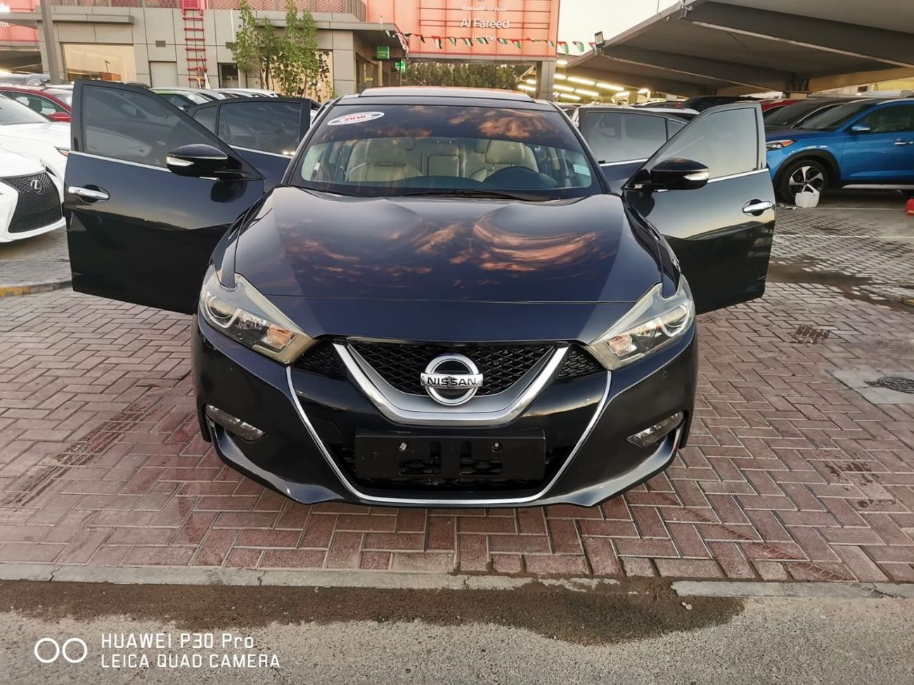 Nissan Maxima SV 3.5L Luxury and top condition