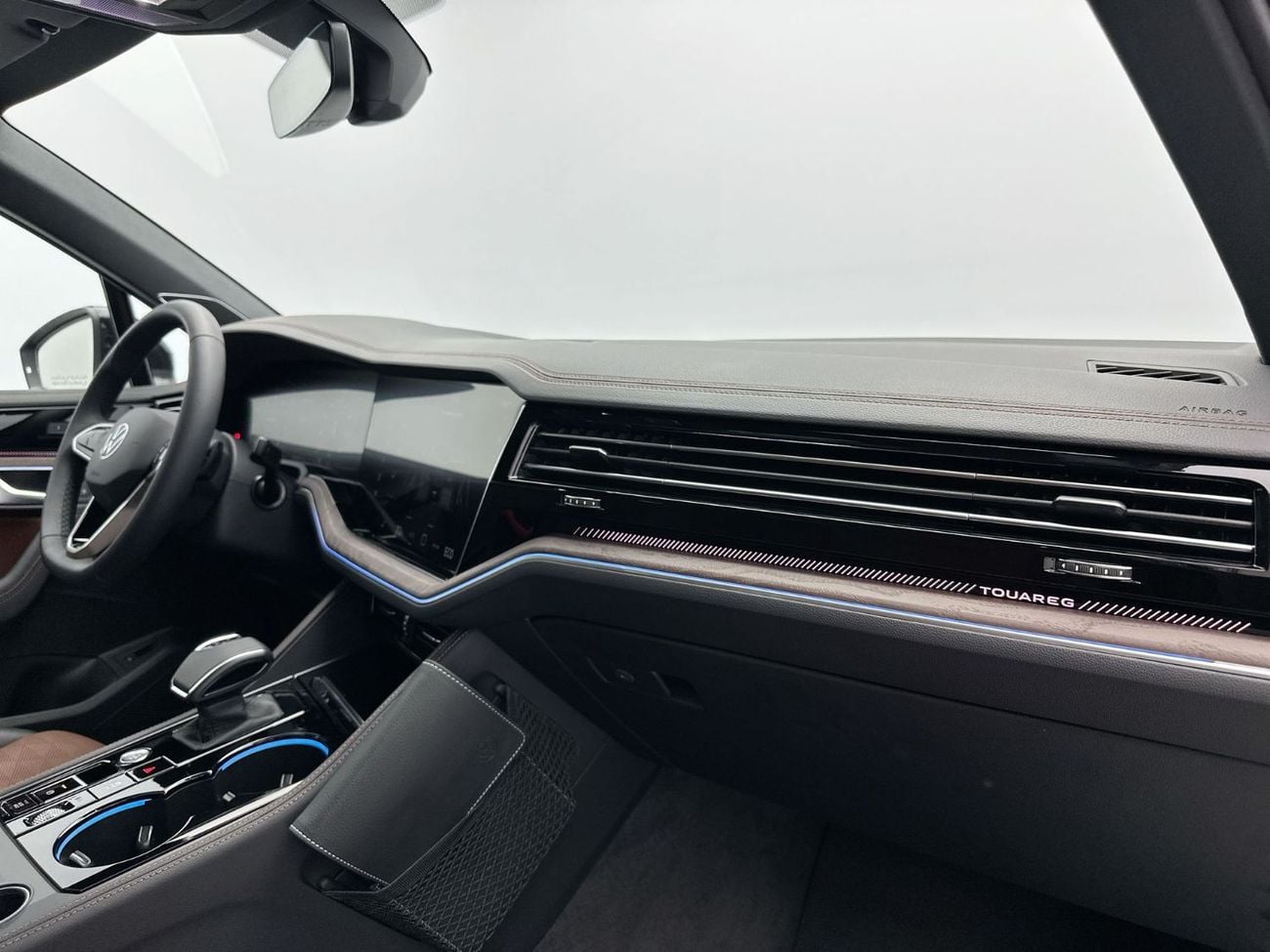 Volkswagen Touareg Touareg Elegance++ 3L | Ex-Demo Car | 4MOTION | Panoramic Sunroof | Varenna Leather | Head-Up Displa
