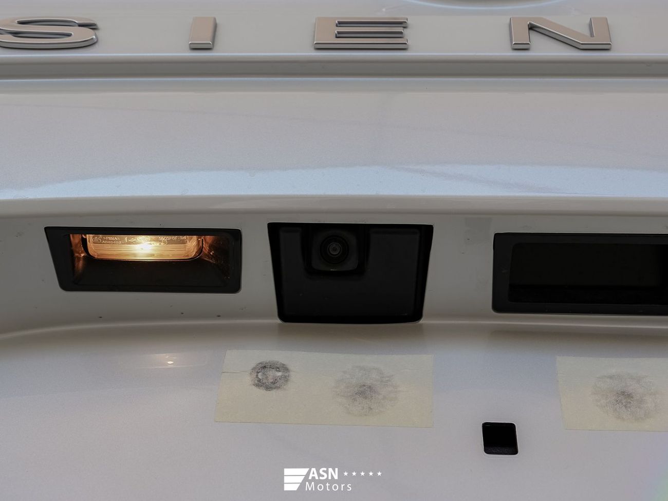 Toyota Sienna 2.5L Dual-Engine 2WD Comfort Edition 2025 (Export Price)