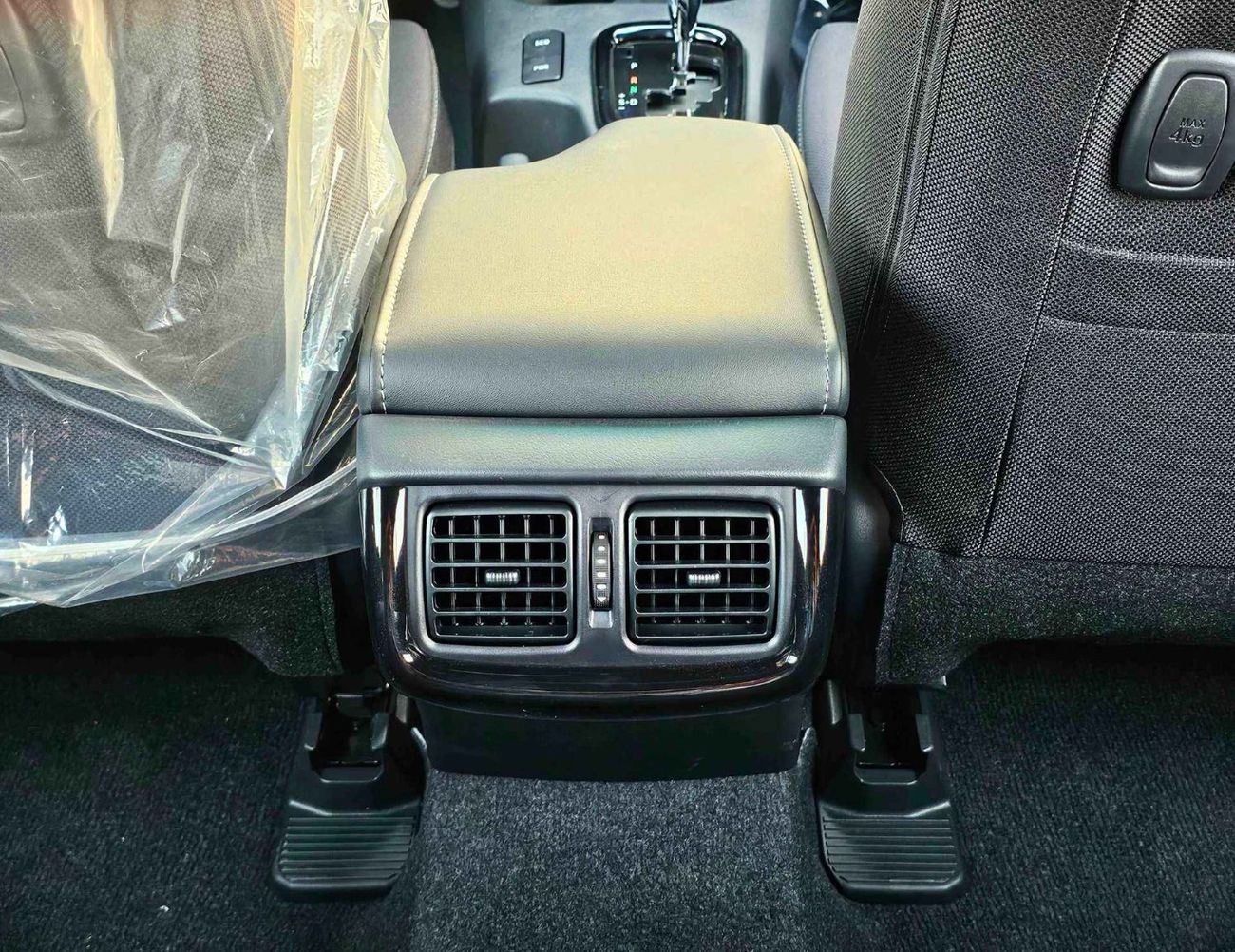 تويوتا هيلوكس ADVENTURE WIDE BODY / 4.0L V6 PETROL / BLIND SPOT / 360 CAMERA / BULLBAR / OVER FENDER (CODE # HPV6A