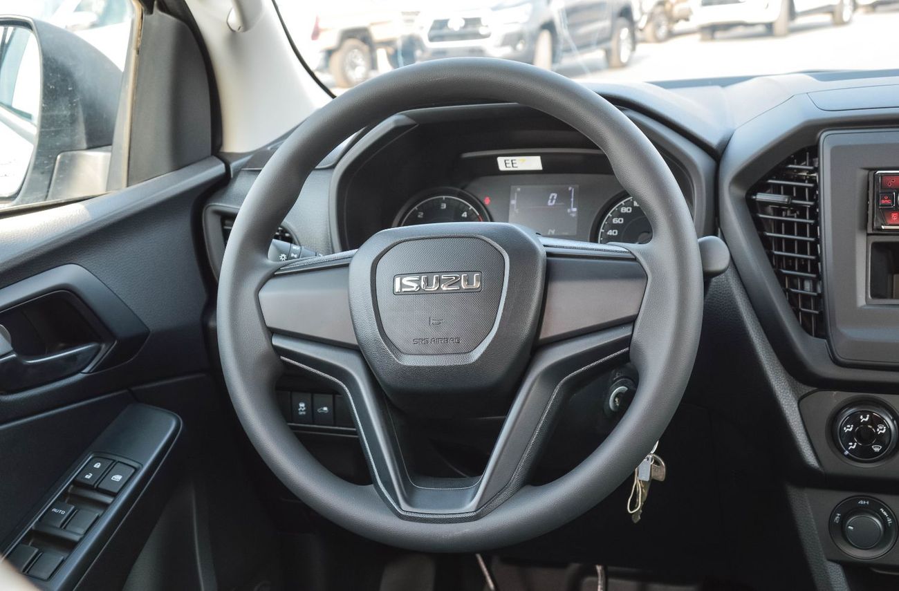 إيسوزو D ماكس ISUZU D-MAX RG CREW 1.9L DIESEL MT 4WD PICKUP 2026