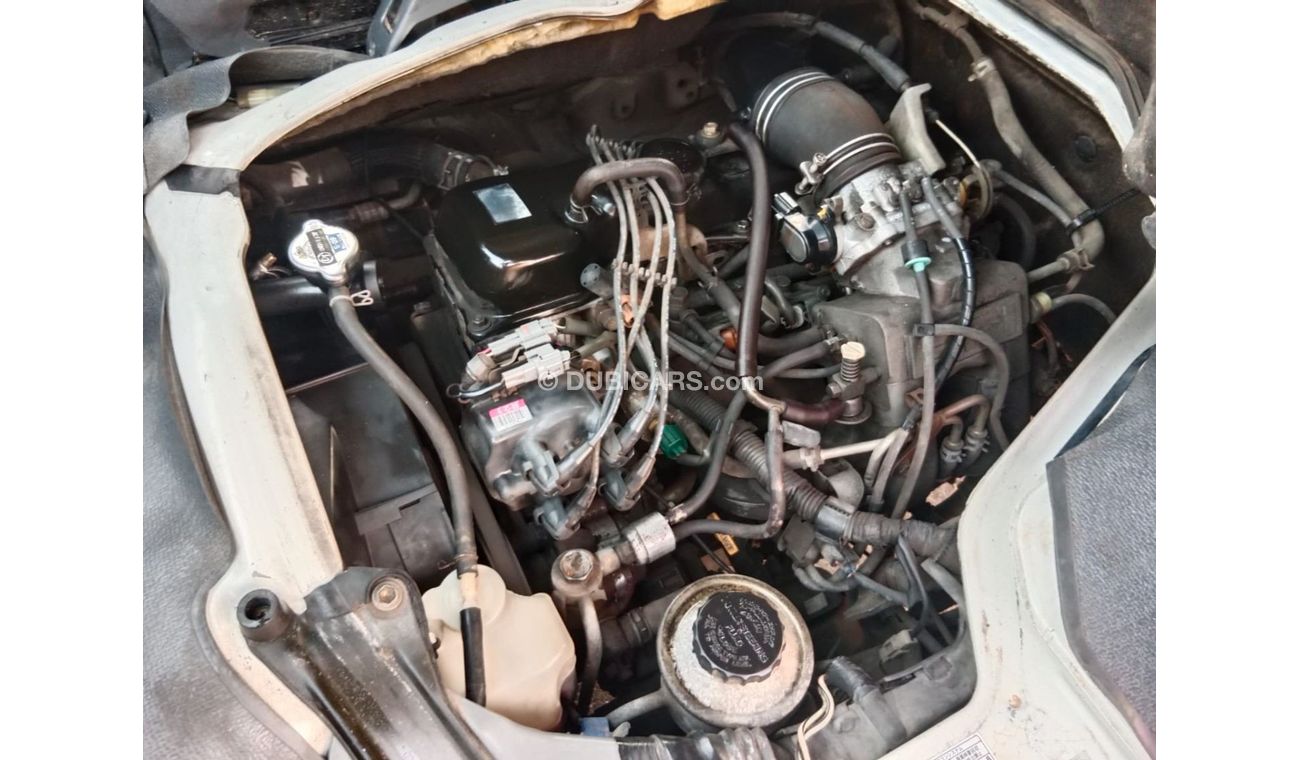 Toyota Hiace TOYOTA HIACE VAN RIGHT HAND DRIVE(PM13076)