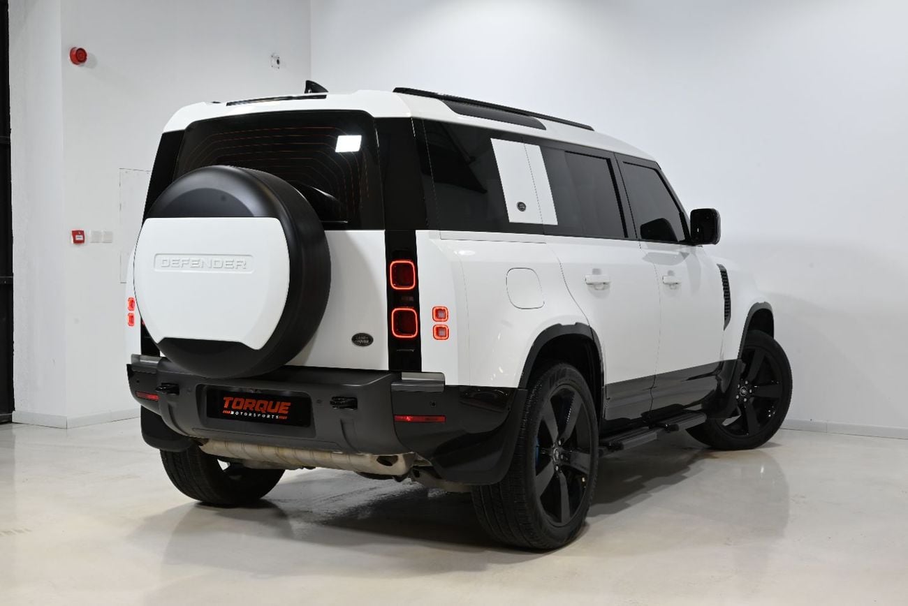 Land Rover Defender 110 HSE P400 2023 Land Rover Defender P400 110 HSE P400, 8/2028 Land Rover Warranty and Service Pack, GCC