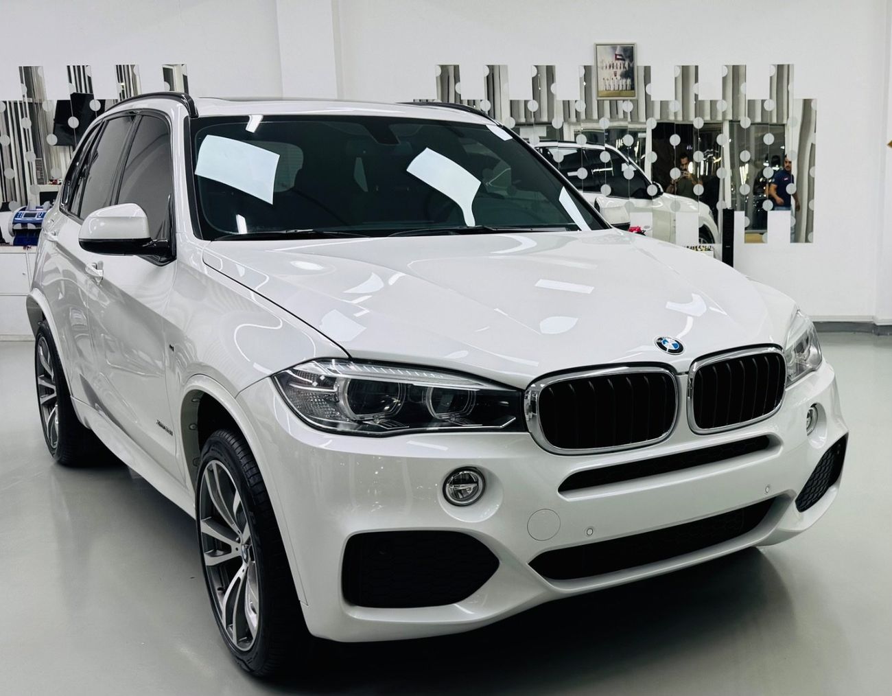 بي أم دبليو X5 35i Exclusive 3.0L (7 Seater)