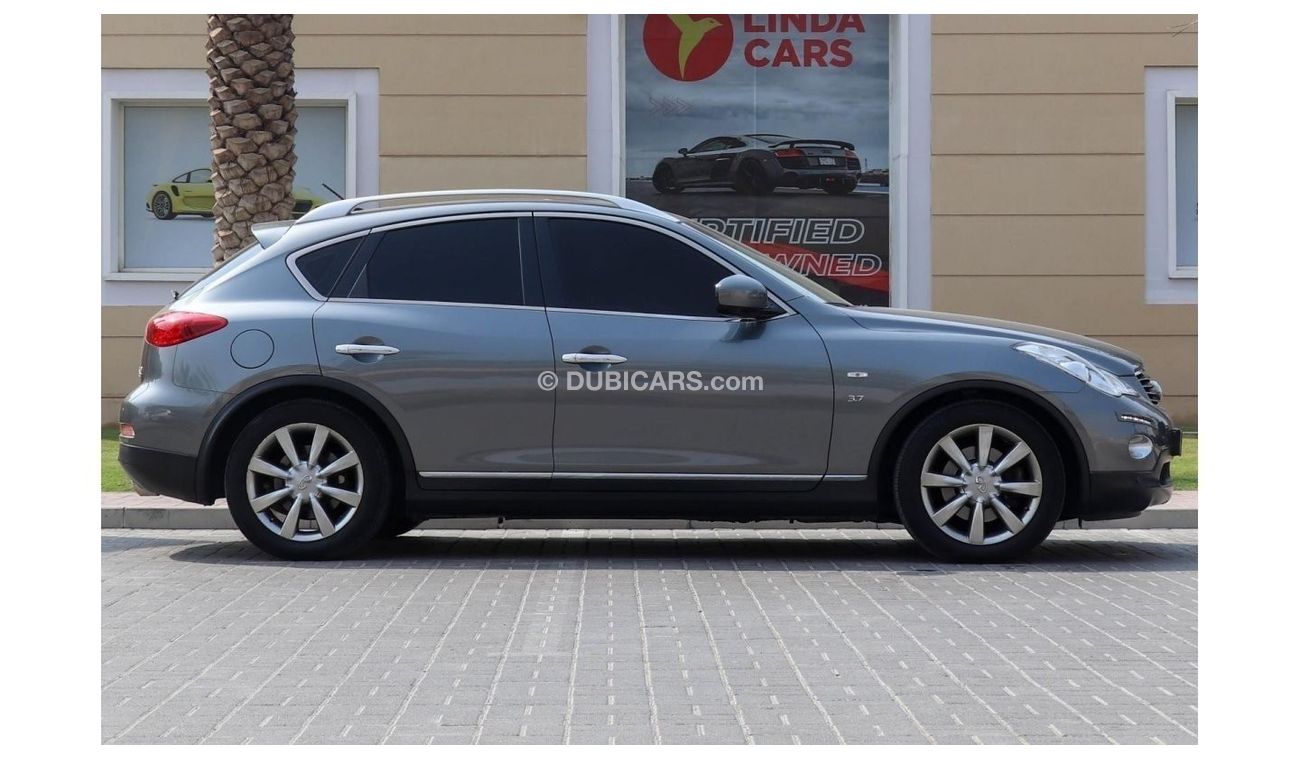 Infiniti QX50 Luxury Infiniti QX50 2015 (LOWEST MILEAGE)