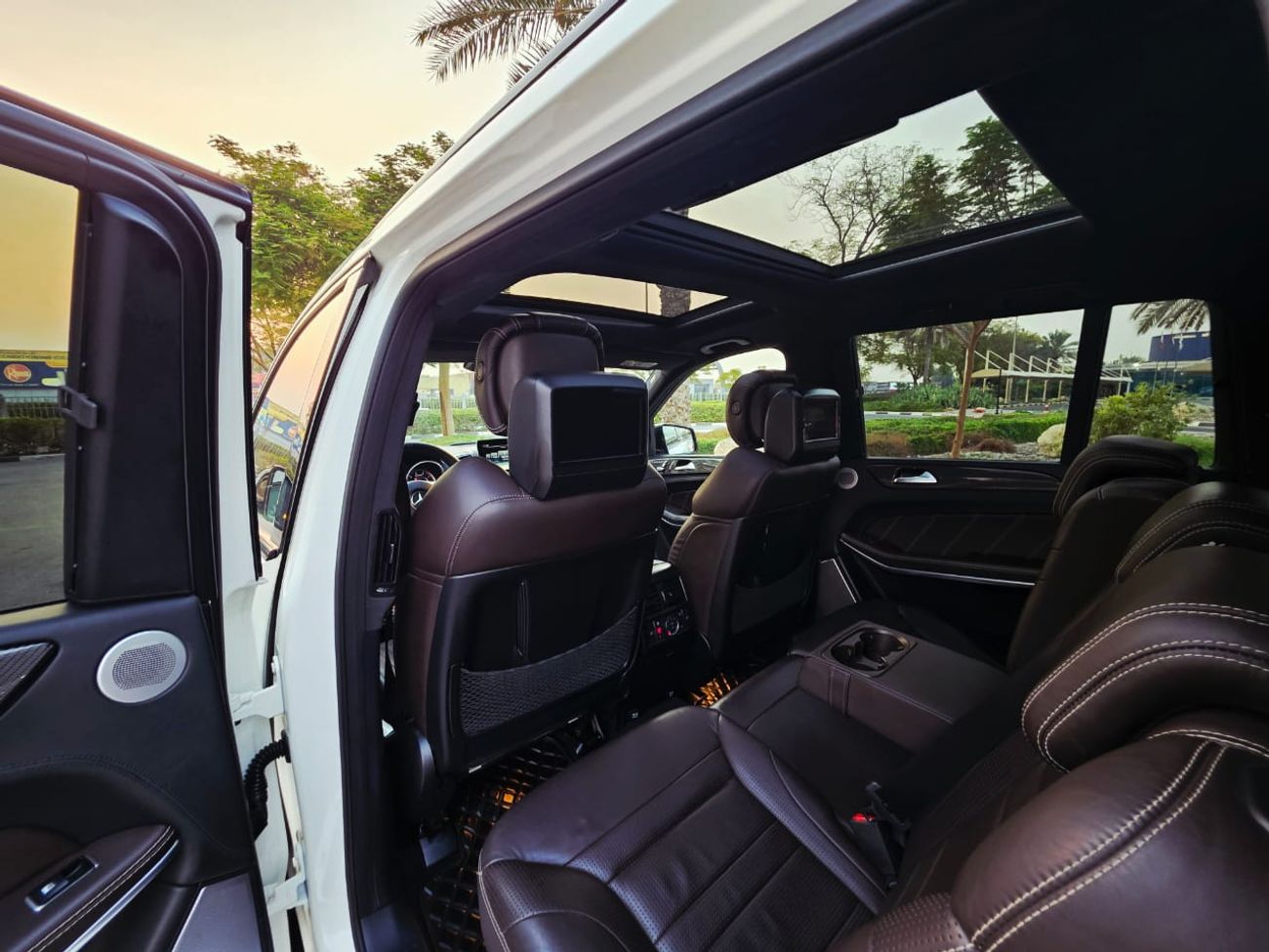 Mercedes-Benz GLS 63 GLS 63 AMG 2016 GCC FULL OPTION SPECIAL OPTIONS WITH CARBON FIBER 2KEY  VERY CLEAN