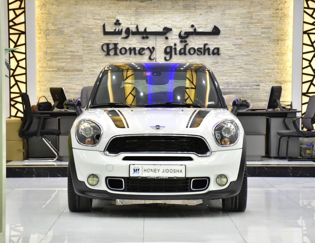 ميني كوبر إس بايسمان EXCELLENT DEAL for our Mini Paceman Cooper S ( 2013 Model ) in White Color GCC Specs