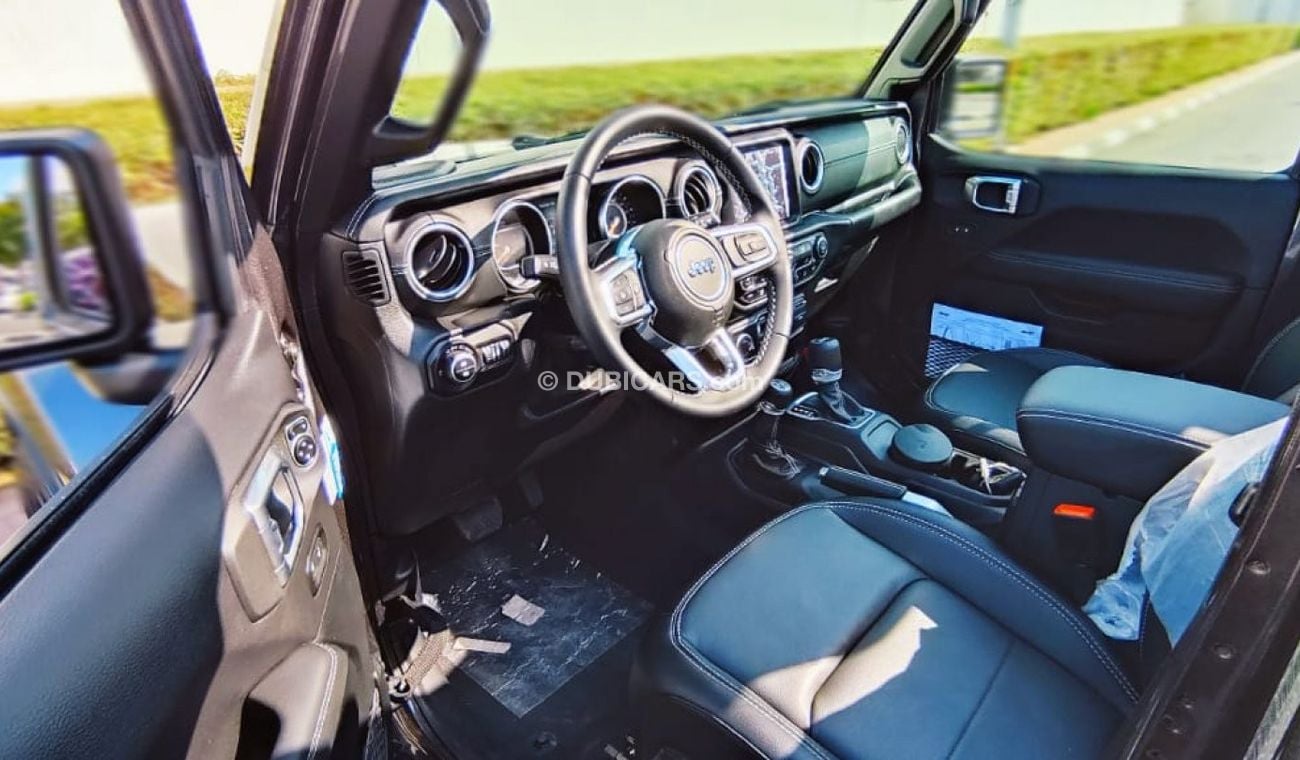 Jeep Wrangler Sahara Sky One Touch Power Roof GCC Specs Under Warranty