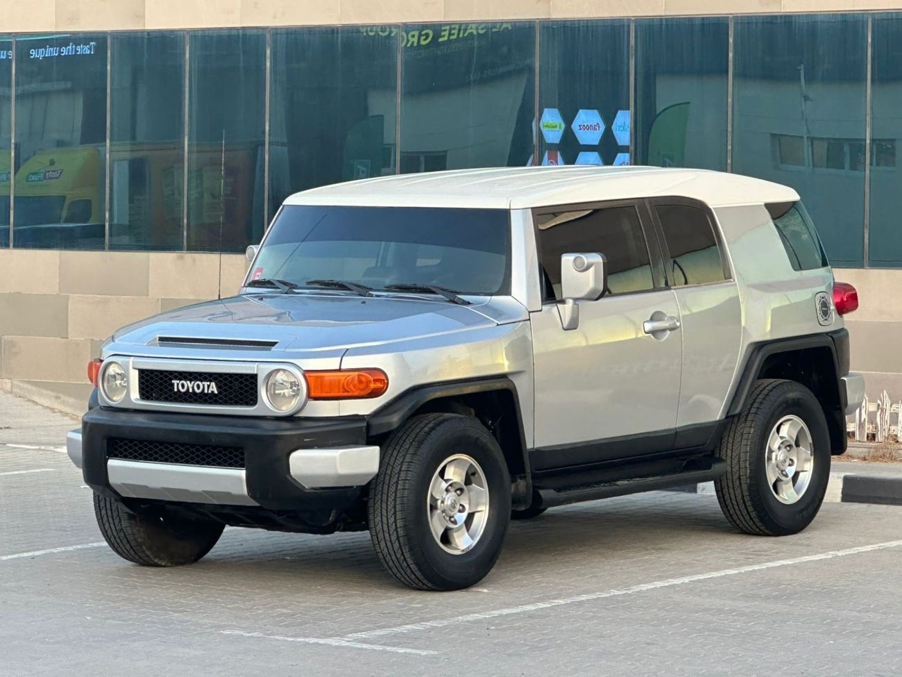 Toyota FJ Cruiser خليجي