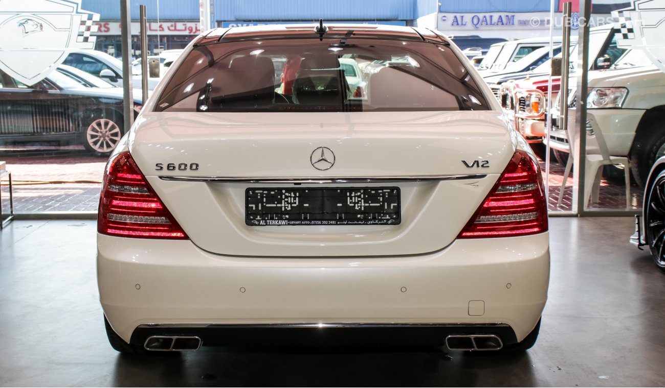 مرسيدس بنز S 600 V12