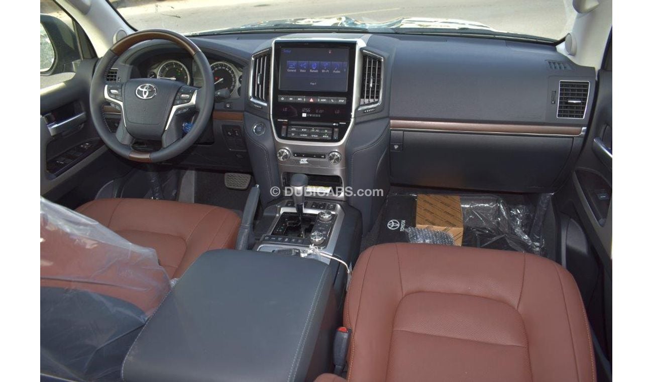 تويوتا لاند كروزر 200 VXR+ V8 4.5L Turbo Diesel 7 Seat Automatic Executive Lounge