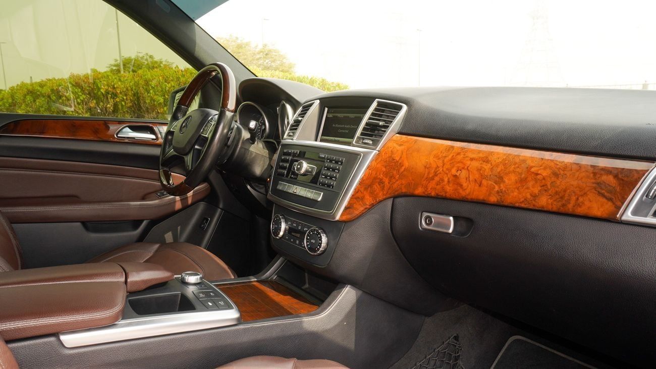 مرسيدس بنز ML 400 4MATIC 2015!! GCC SPECS