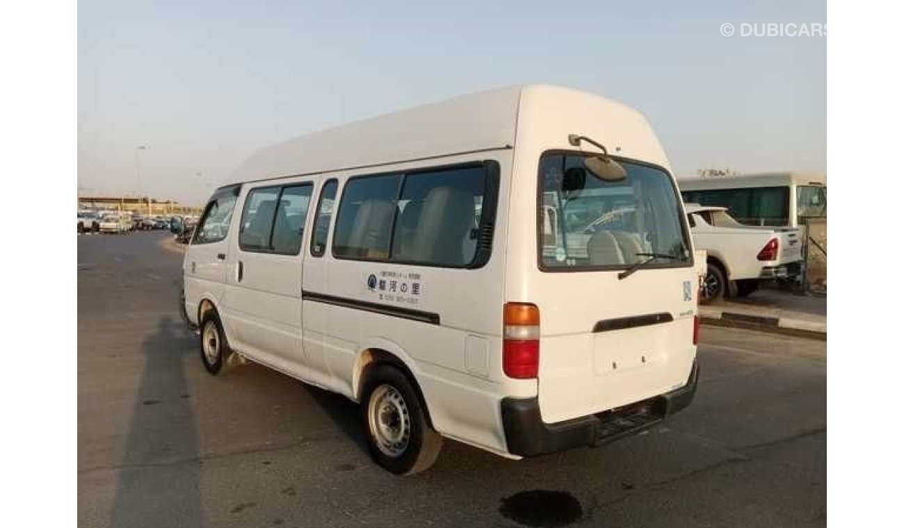 Toyota Hiace TOYOTA HIACE VAN RIGHT HAND (PM1160)