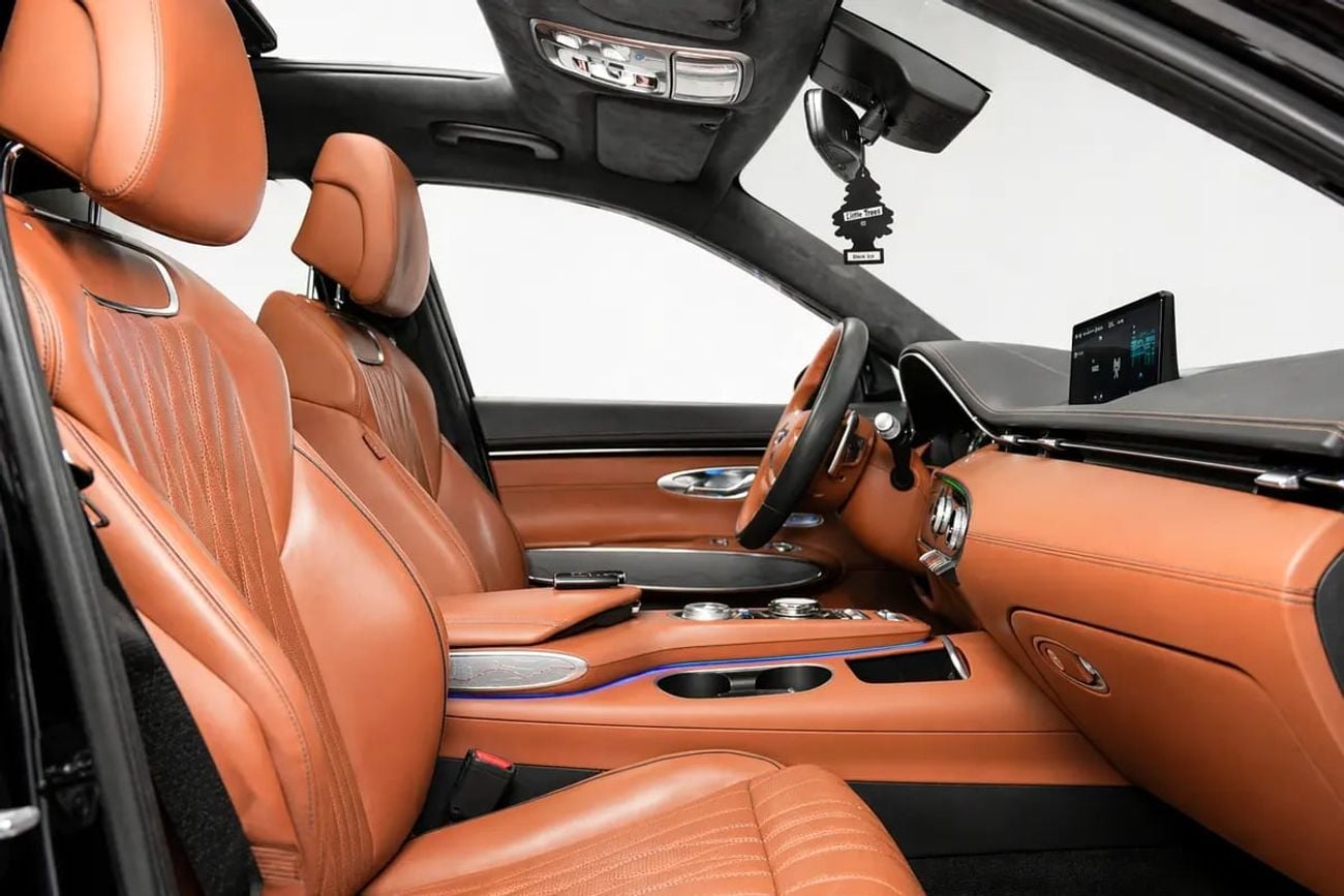 جينيسس GV70 PREMIUM 2023GCC UNDER WARRANTY