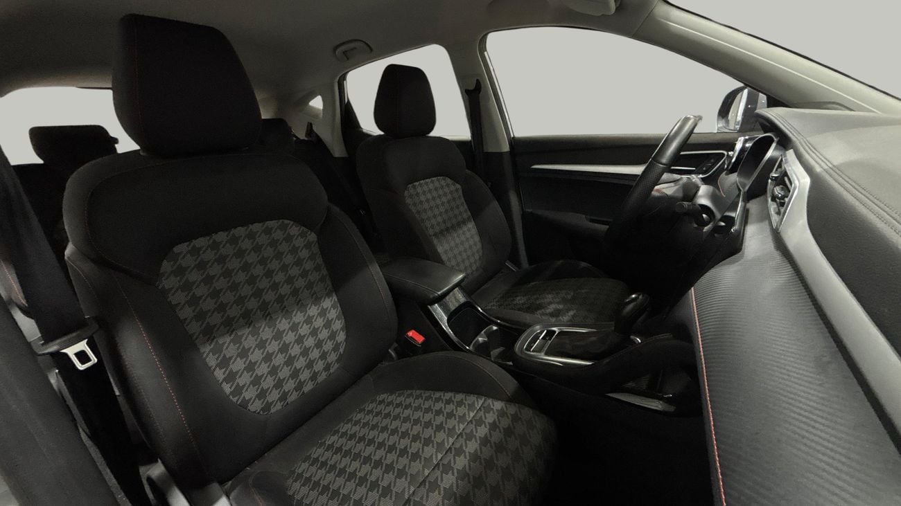 MG ZS STD 2025 | AED 615/Month | 0 DP | 30 Day Return | Warranty | Service History