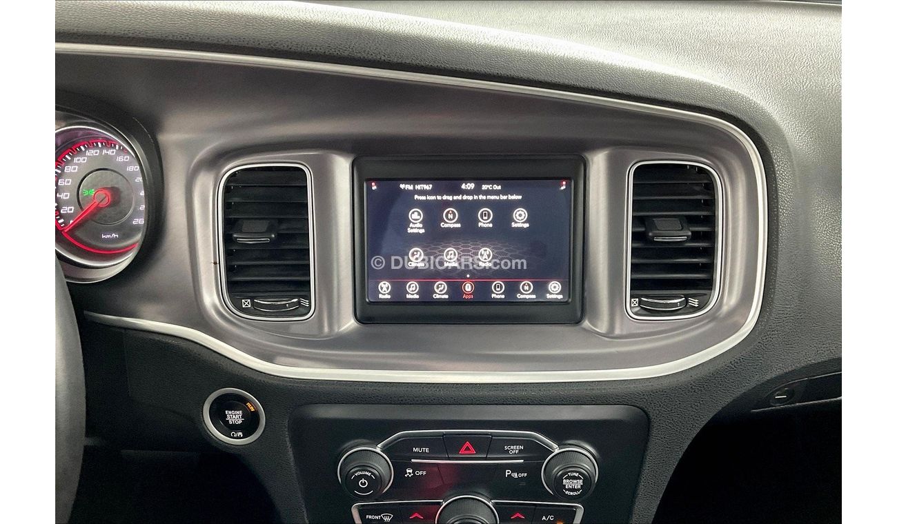 Dodge Charger SXT / SE