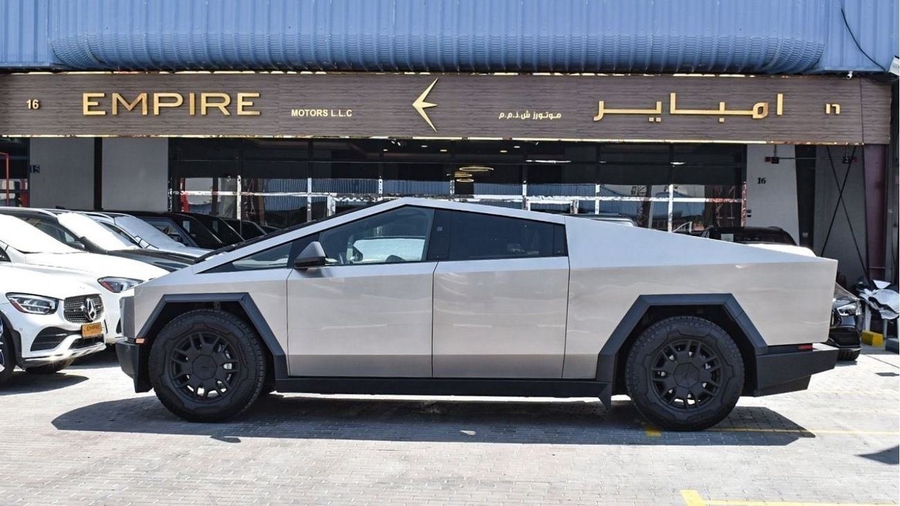 تسلا سايبرتراك Tesla Cybertruck / 2024