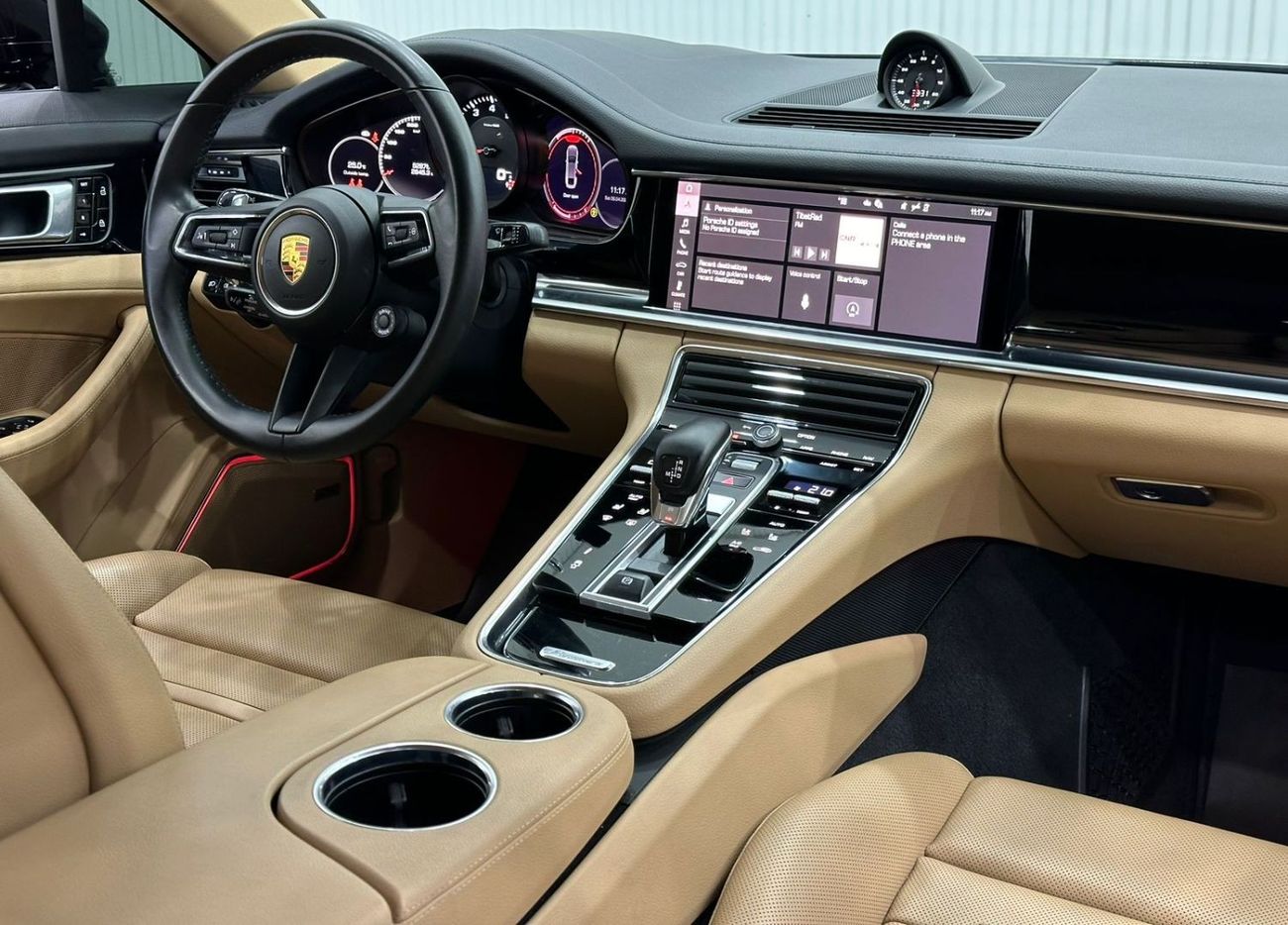 Porsche Panamera 2018 Porsche Panamera 4, Al Naboodah Warranty, Full Al Naboodah Service History