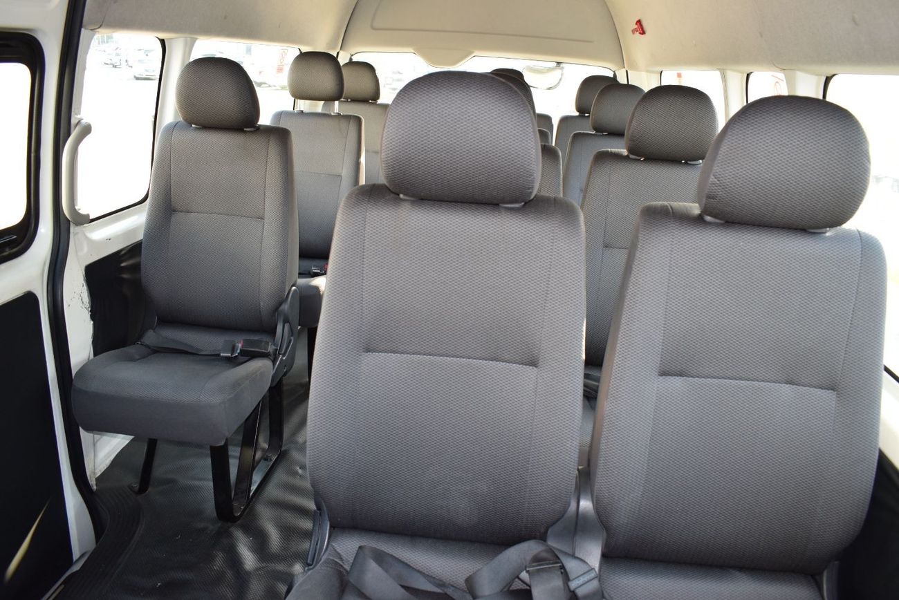 Toyota Hiace Commuter GLX High Roof Toyota Hiace Highroof Bus GL,13 seater Model:2018. Excellent condition