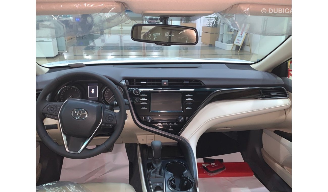 Toyota Camry V4 full option MY2020 ( Warranty 7 Years & Services )