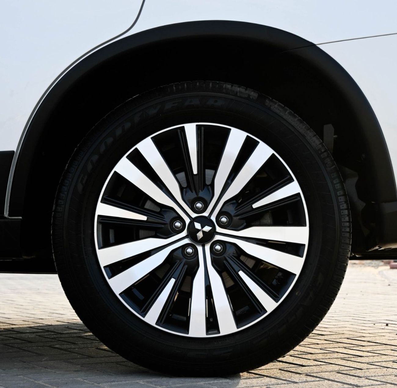 Mitsubishi Outlander MITSUBISHI OUTLANDER 2021 GCC 4X4 IN EXCELLENT CONDITION