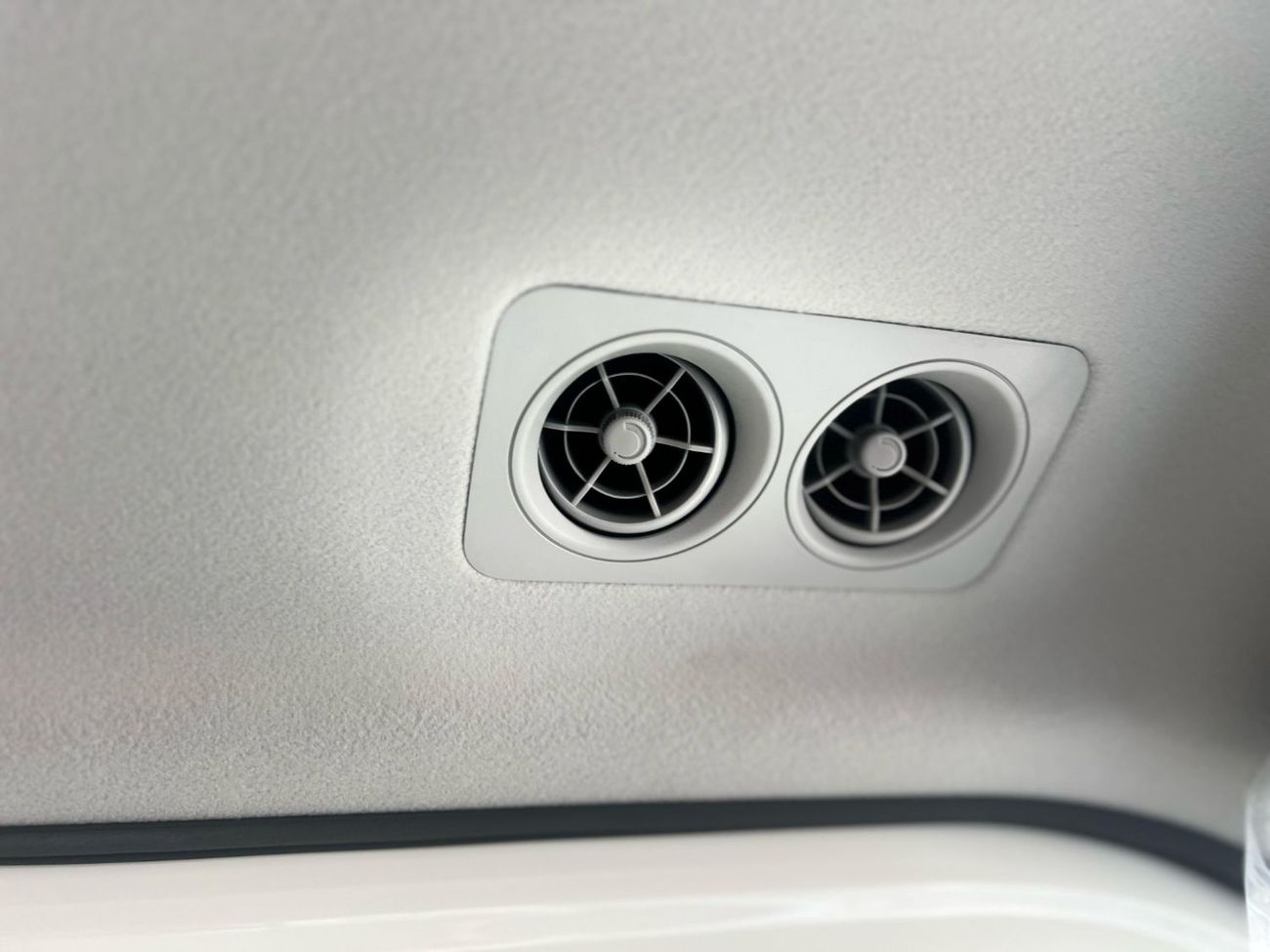 Toyota Coaster 4.0L DIESEL 23 SEATS