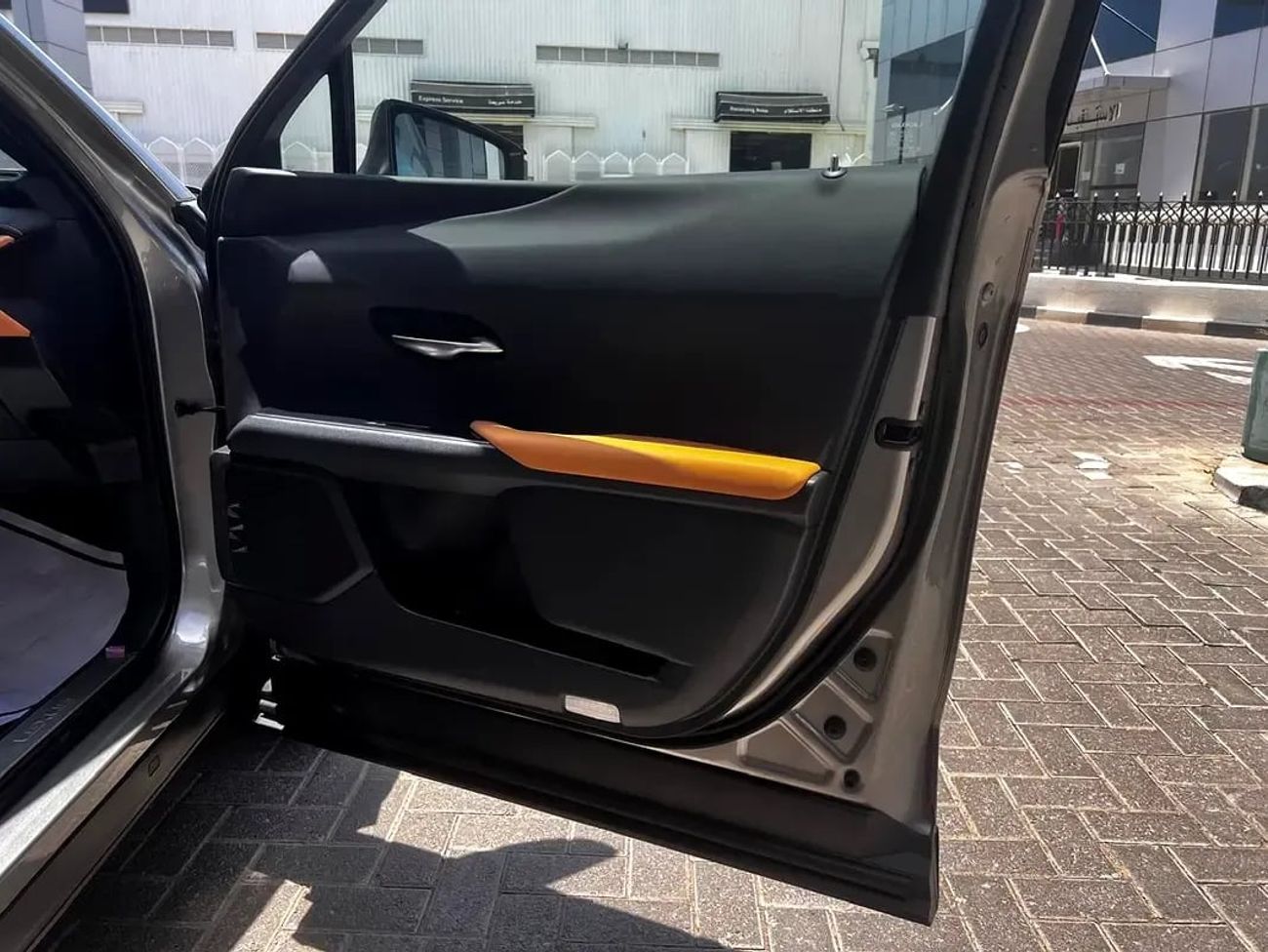 لكزس UX300h Elite Lexus UX 300e 2025 مواصفات خليجية