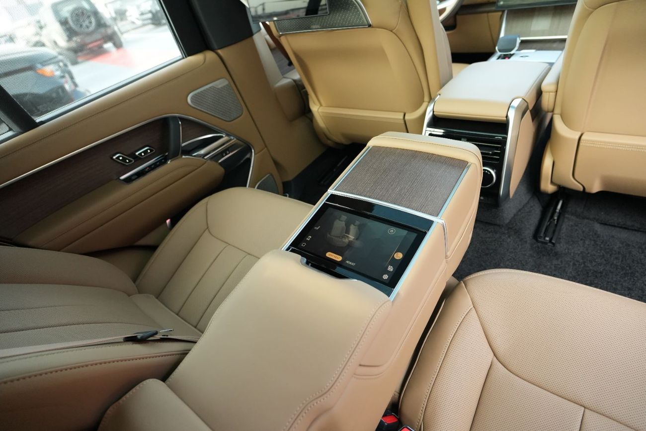 Land Rover Range Rover Autobiography P530 4.4L V8 Belgravia Green - Tan 2026 MY Export Only