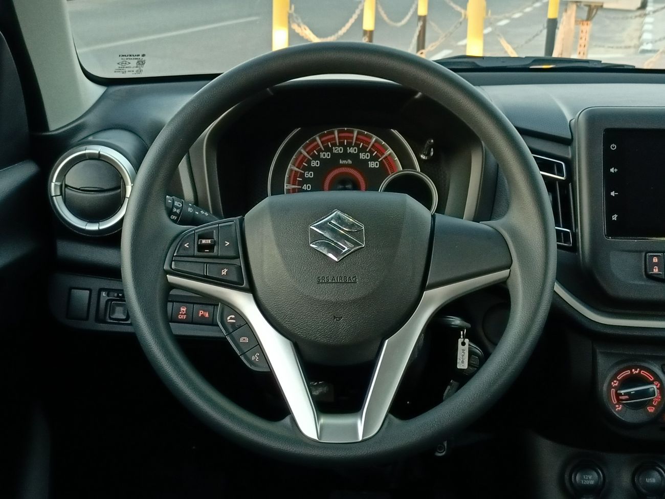 سوزوكي سيليريو 1.0L V4, GLX, Black Rims, A/T, Gear, SPECIAL QUANTITY DEAL OFFER  (CODE # CGLM)