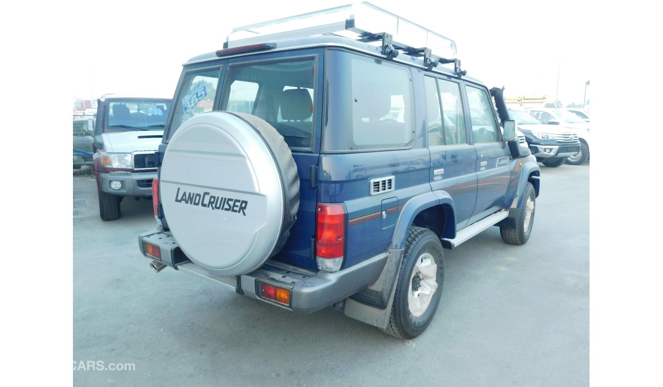 Toyota Land Cruiser Hard Top 76 Hardtop LX Special V8 4.5L Diesel M/T Wagon