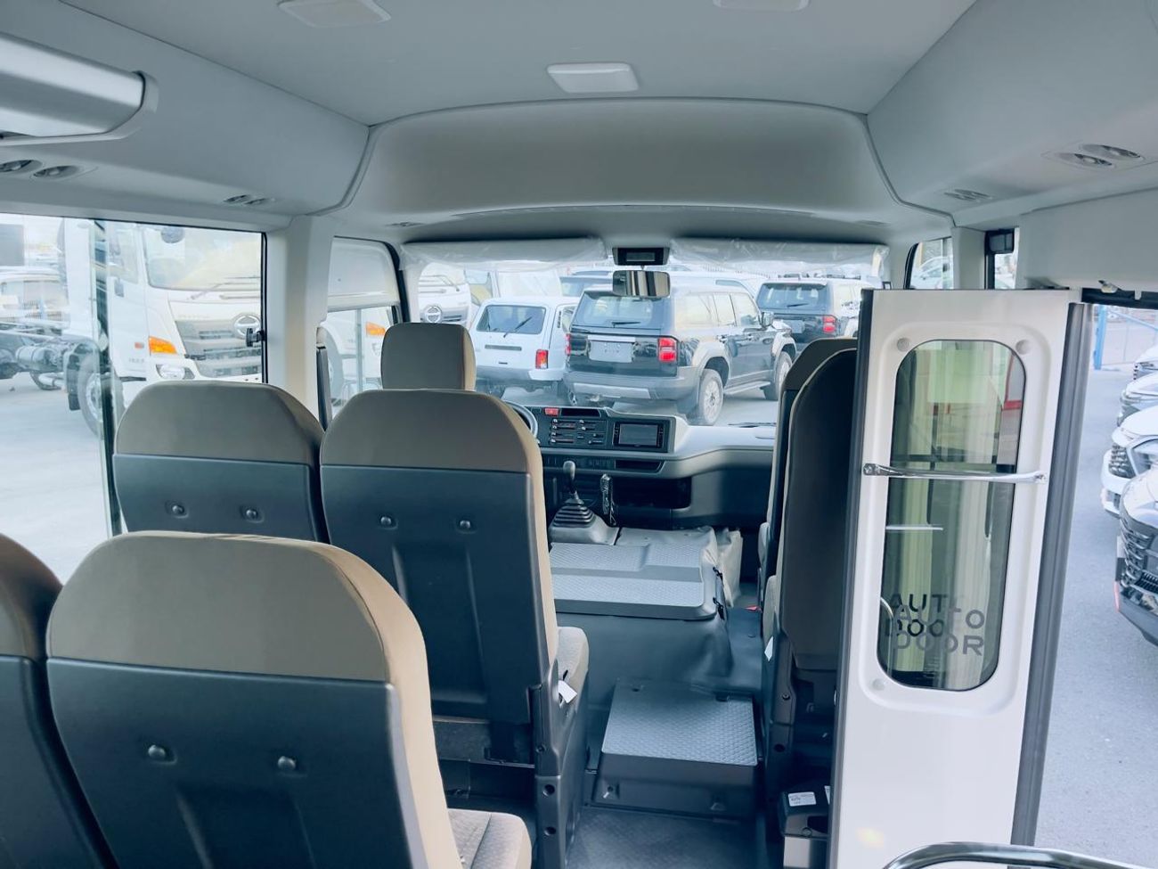 تويوتا كوستر toyota coaster 4.0l 2025   23 seater