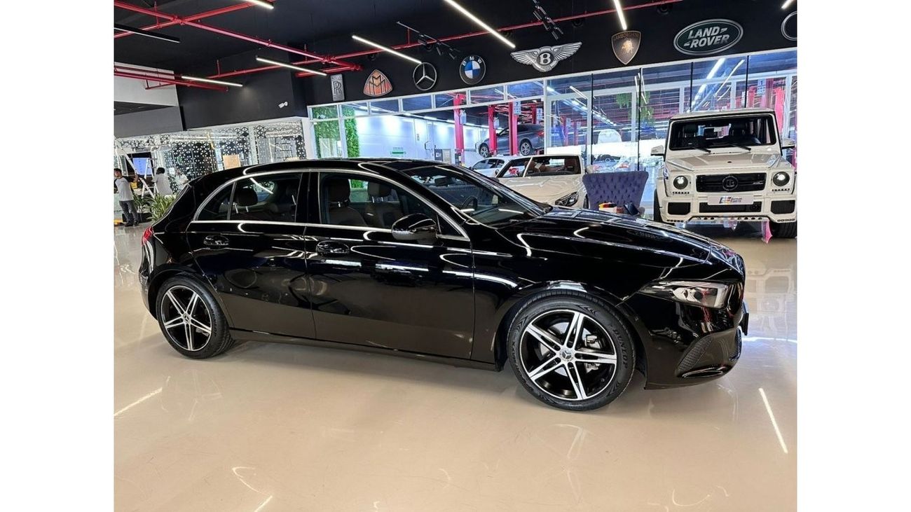 Mercedes-Benz A 200 Premium 2018 Mercedes-Benz A200 GCC is a stylish and dynamic hatchback that offers a blend of luxury