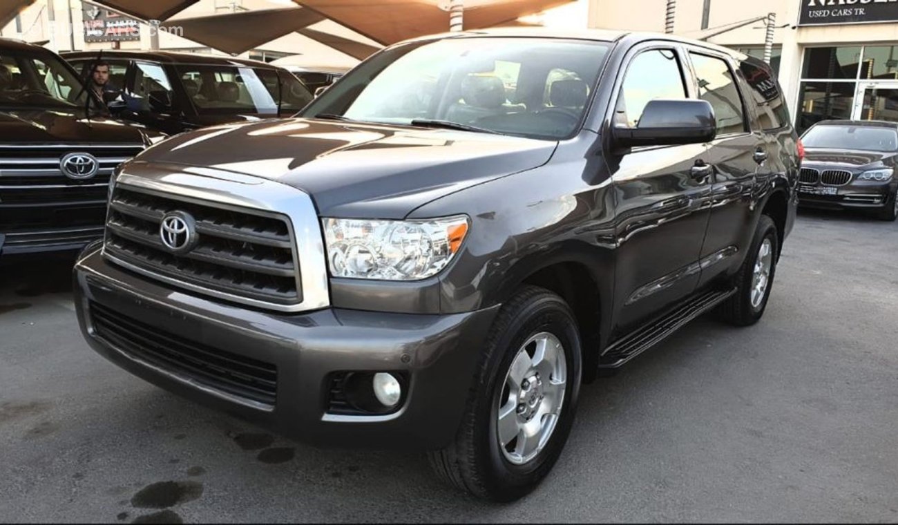 Toyota Sequoia TOYOTA SEQUOIA 2014  V8  GCC