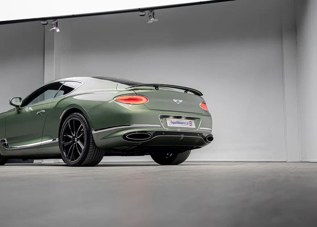 بنتلي كونتيننتال جي تي 6.0L W12 (626 HP)