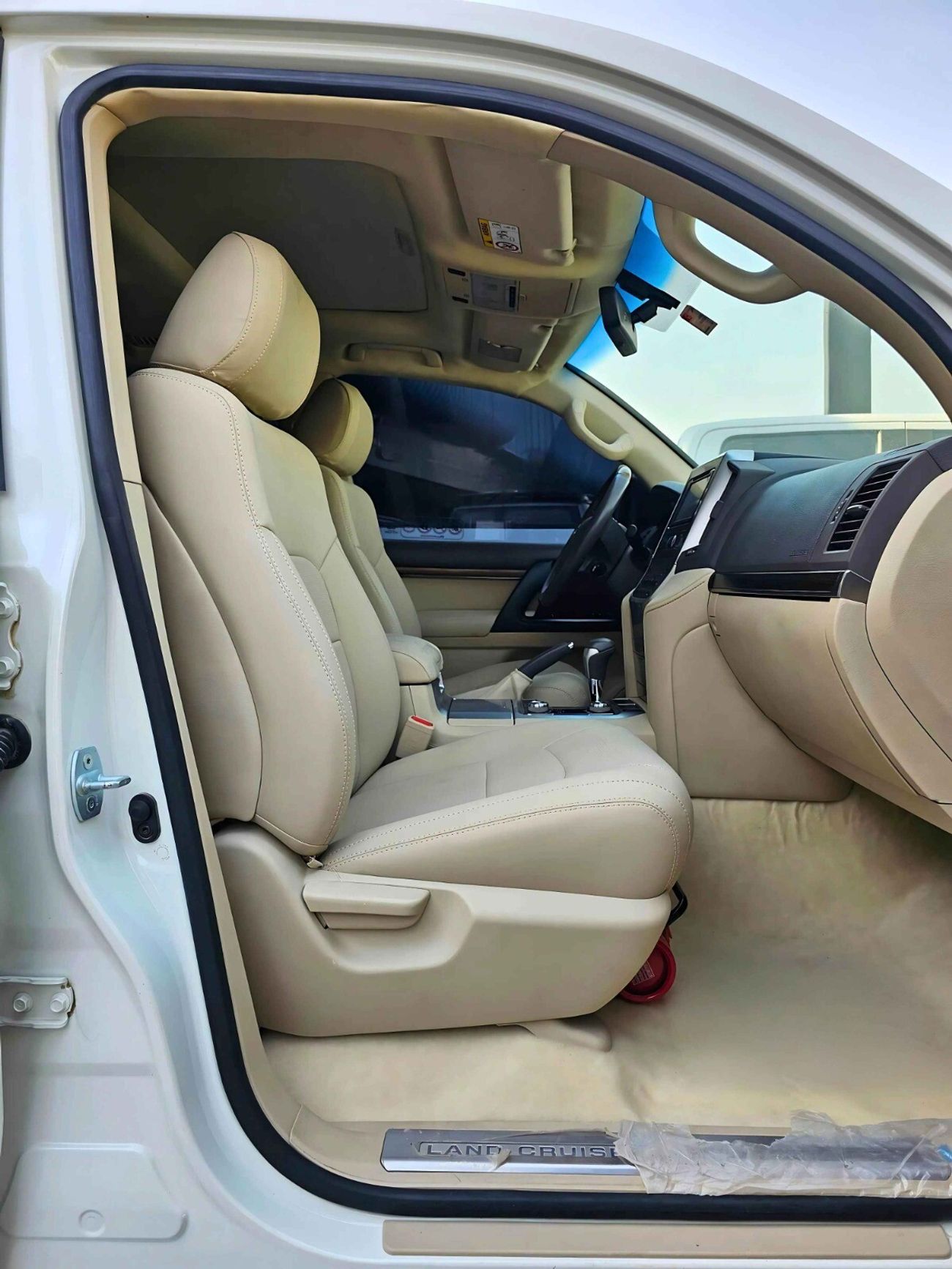 Toyota Land Cruiser GXR V6/ SUNROOF/ WARANTY/ FSH/ SINGLE USER/ LEATHER/ 2266 MONTHLY /LOT#20936