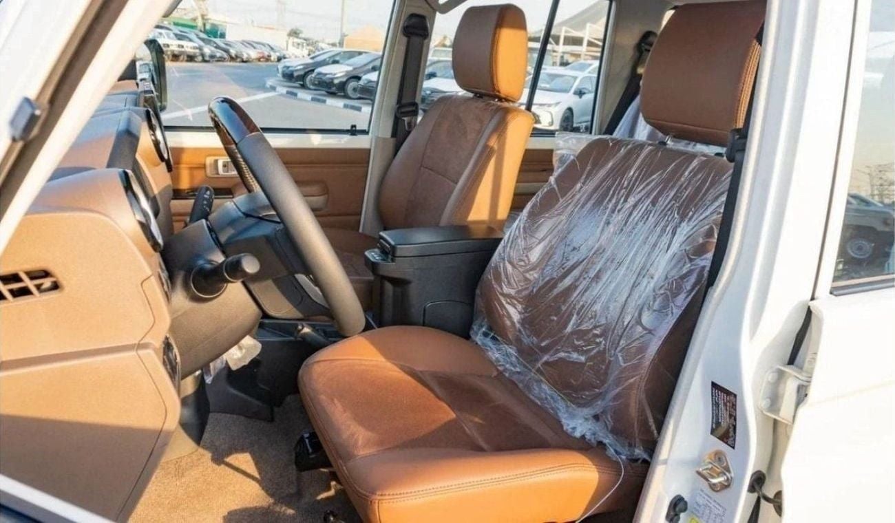 تويوتا لاند كروزر 70 TOYOTA LC PU SINGLE CABIN LX-G ,4.0L PETROL ,A/T,MY24