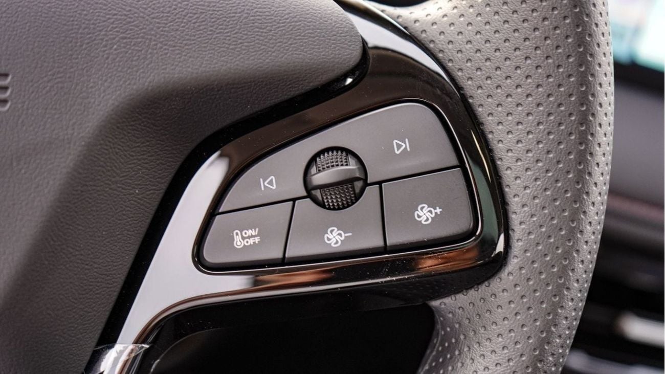 MG 5 Five-year warranty, free insurance 3years service free registration   contact number 0507273386